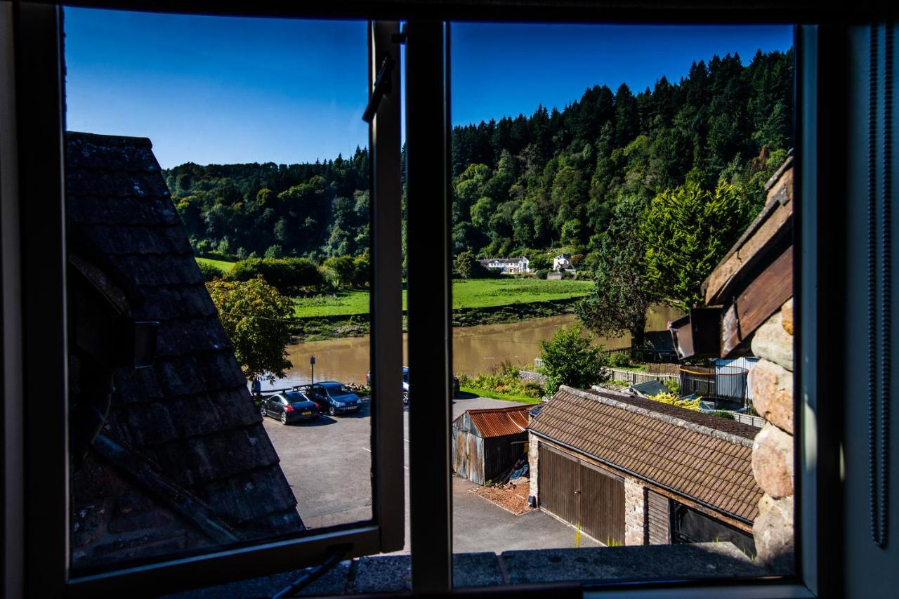 Parva Farmhouse Riverside Guesthouse Tintern Extérieur photo